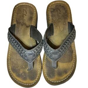 EUC Clarks Women's 6 Black Braided Leather strap Slip On Flip Flop Sandals